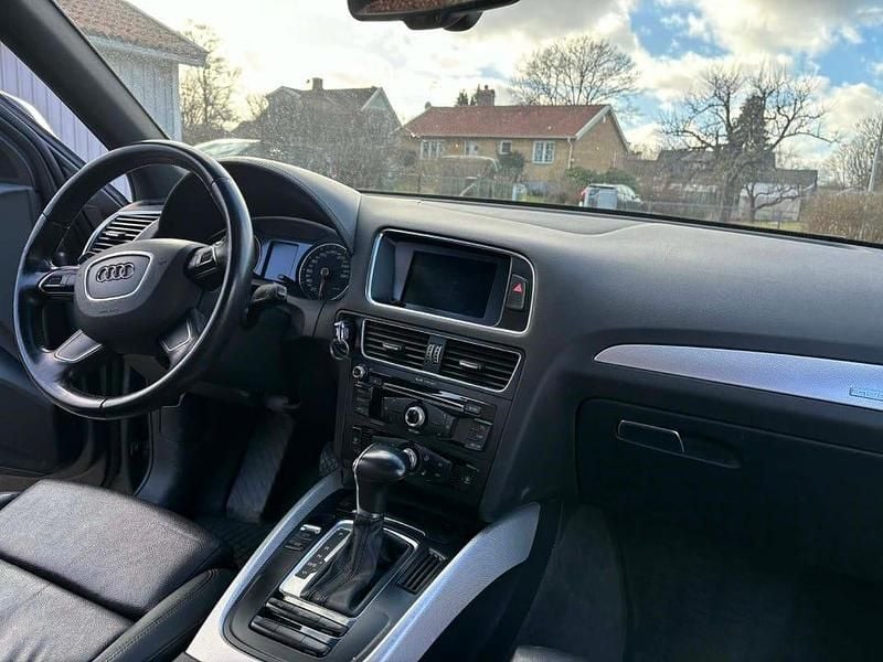 Begagnad Audi Q5 177 HK (130 kW) 2014 Gråblå SUV