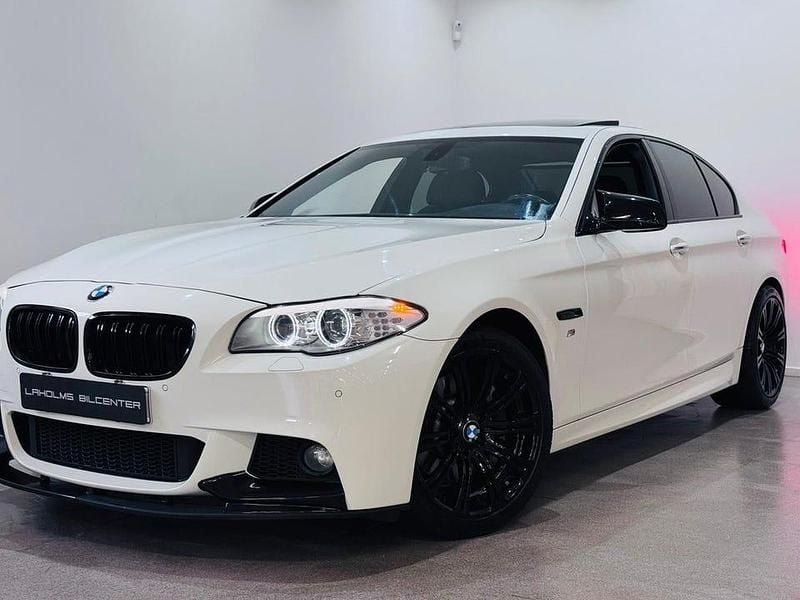 Begagnad BMW 530 M Sport 272 HK (200 kW) 2012 Vit Sedan