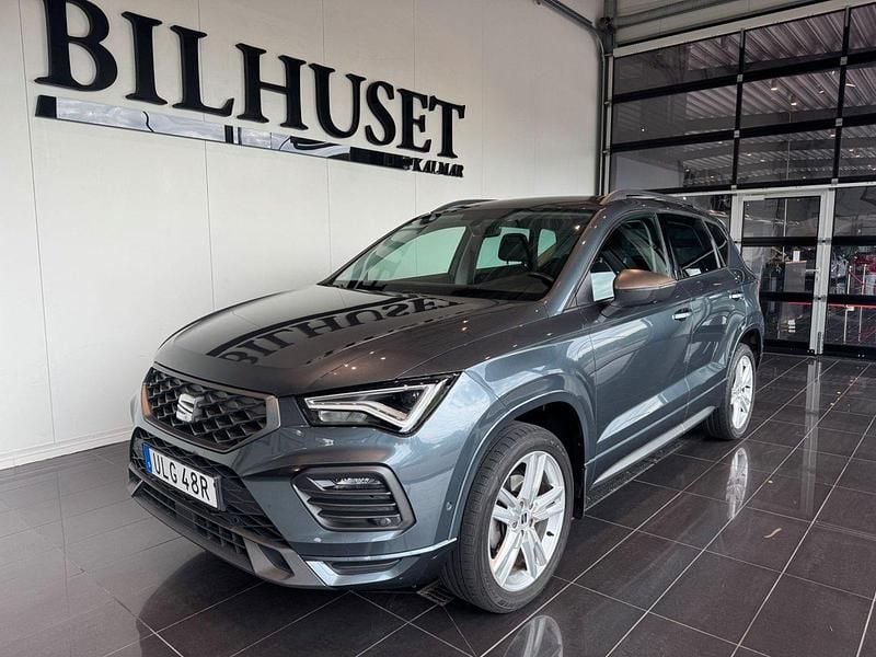 Mörkgrå Begagnad 2021 Seat Ateca FR SUV | 269 900 kr (Marknadspris) - Bild 1/4