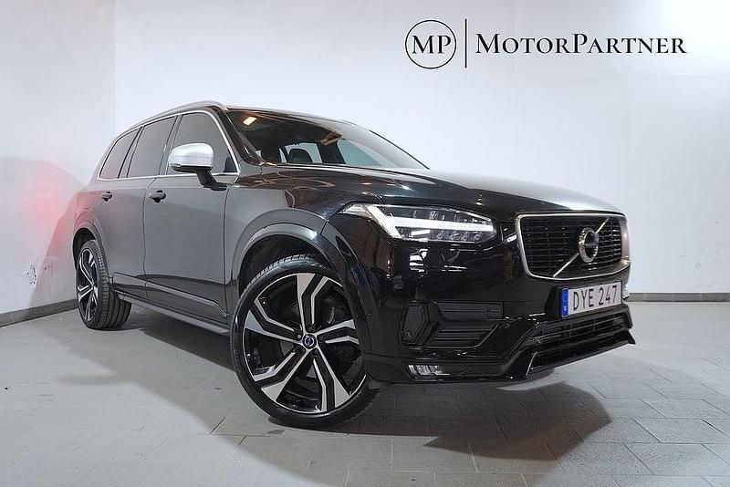 Svart Begagnad 2015 Volvo XC90 R-Design SUV | 279 900 kr (Marknadspris) - Bild 1/4