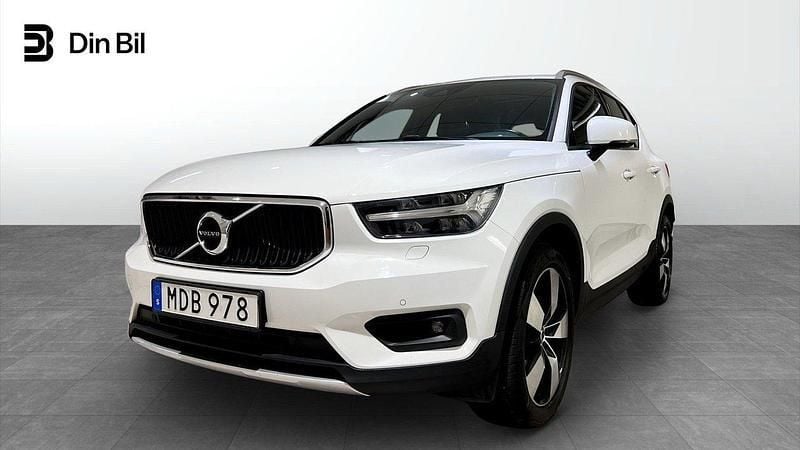 Vit Begagnad 2018 Volvo XC40 Momentum SUV | 239 900 kr (Marknadspris) - Bild 1/4