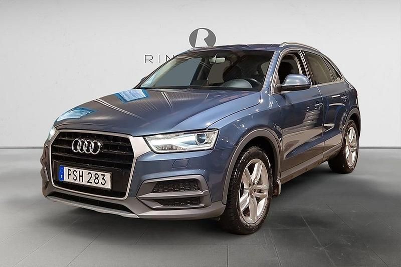 Blå Begagnad 2015 Audi Q3 Sport SUV | 139 900 kr (Marknadspris) - Bild 1/3