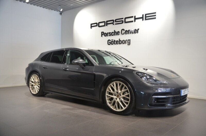 Grå Begagnad 2020 Porsche Panamera 4 Sport Turismo Sedan | 759 000 kr (Superpris) - Bild 1/4