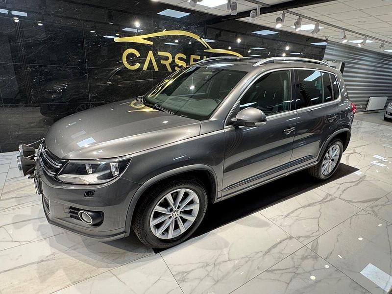 Begagnad VW Tiguan Sport 162 HK (119 kW) 2014 Mörkgrå (grå) SUV