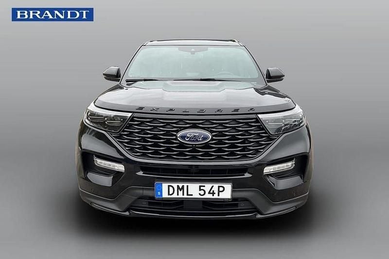 Svart Begagnad 2020 Ford Explorer Hybrid Platinum SUV | 449 900 kr - Bild 1/3
