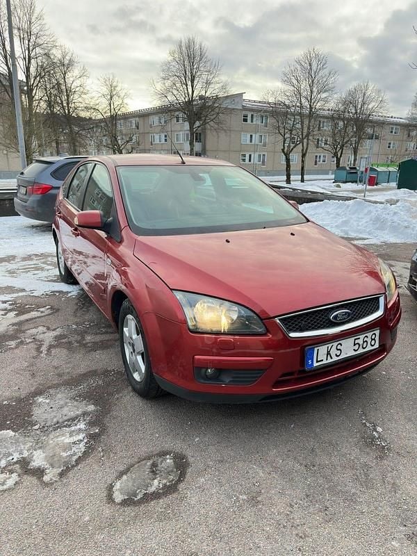 Begagnad Ford Focus 125 HK (91 kW) 2007