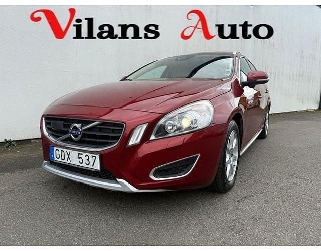 Röd Begagnad 2013 Volvo V60 Summum Kombi | 99 900 kr (Bra pris) - Bild 1/4