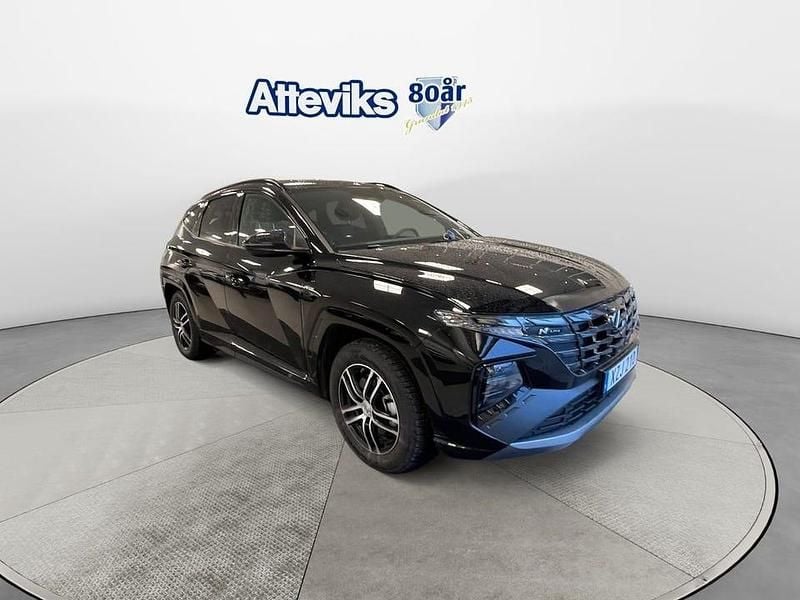 Svart Begagnad 2022 Hyundai Tucson SUV | 379 000 kr (Dyr) - Bild 1/4