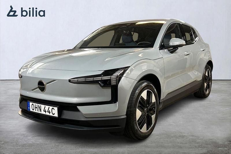 Grå Begagnad 2024 Volvo EX30 Core SUV | 329 900 kr - Bild 1/3
