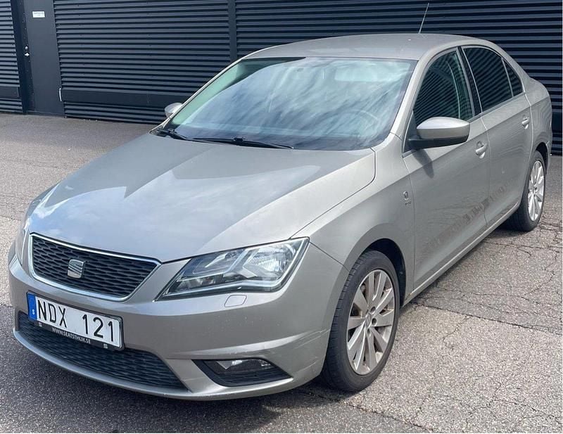 Begagnad Seat Toledo 105 HK (77 kW) 2013 Brun Halvkombi