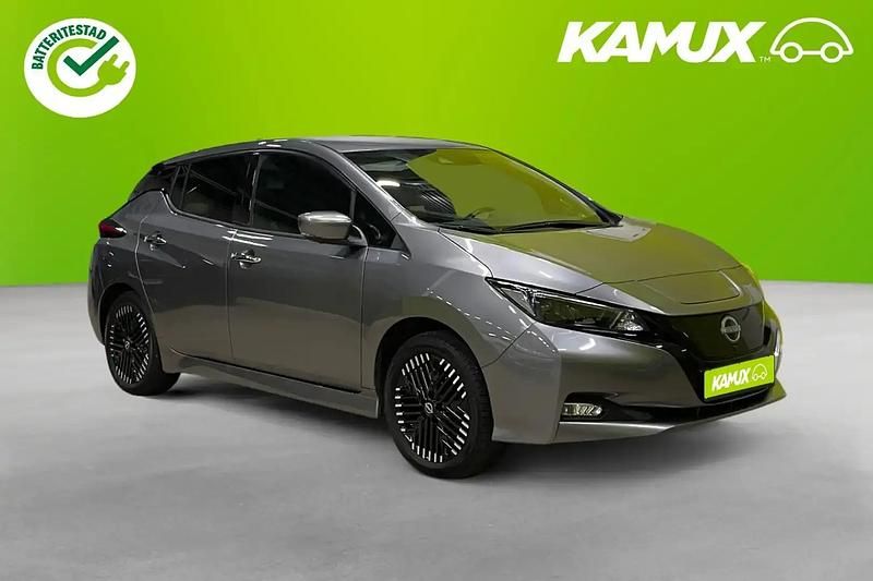 Silver/grå Begagnad 2022 Nissan Leaf Tekna+ Halvkombi | 248 800 kr (Marknadspris) - Bild 1/4