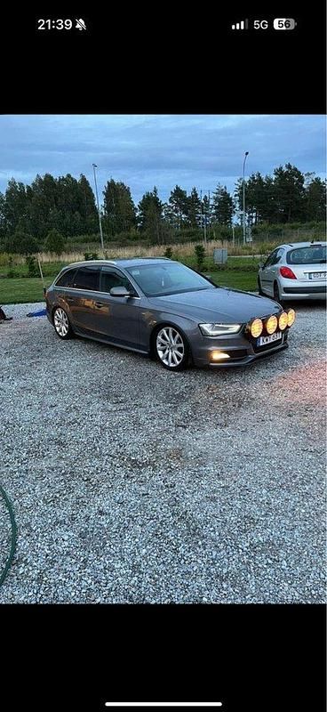 Grå Begagnad 2015 Audi A4 Sport Kombi | 95 000 kr (Lite dyr) - Bild 1/4