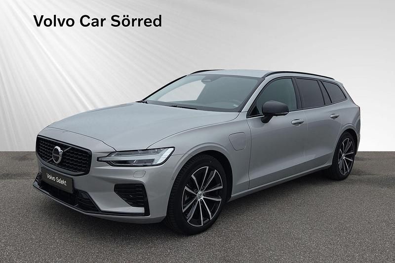 Silver Begagnad 2024 Volvo V60 Kombi | 474 900 kr (Lite dyr) - Bild 1/3
