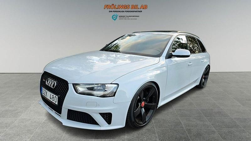 Vit Begagnad 2013 Audi RS4 Exclusive Kombi | 349 000 kr (Lite dyr) - Bild 1/4