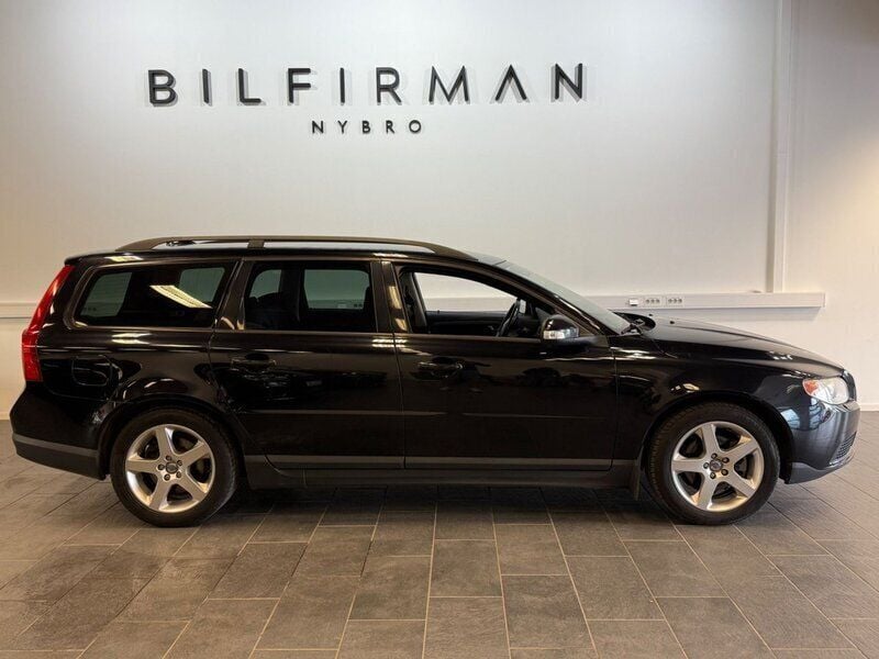 Svart Begagnad 2008 Volvo V70 Kinetic Kombi | 39 900 kr (Bra pris) - Bild 1/4