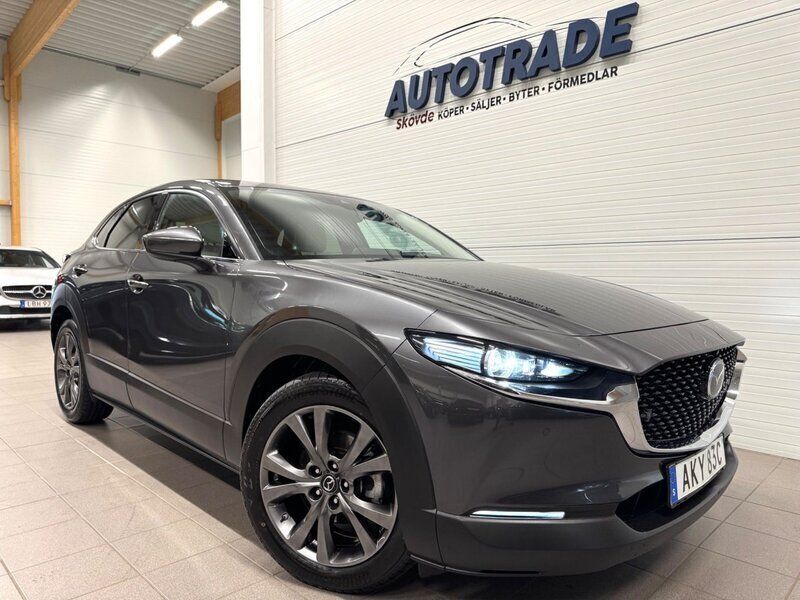 Grå Begagnad 2020 Mazda CX-30 Cosmo SUV | 249 900 kr (Marknadspris) - Bild 1/4