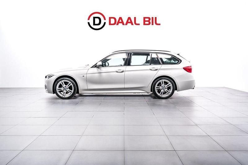 Vit Begagnad 2017 BMW 318 M Sport Kombi | 179 700 kr (Marknadspris) - Bild 1/4