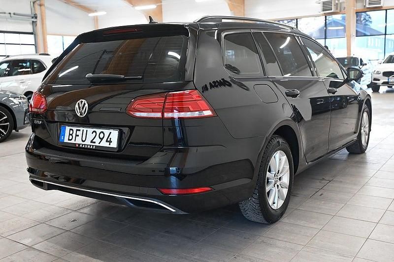 Begagnad VW Golf VII 116 HK (85 kW) 2018 Svart Kombi