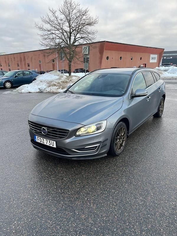 Begagnad Volvo V60 190 HK (139 kW) 2017 Kombi