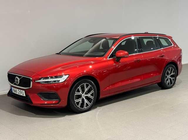 Röd Begagnad 2023 Volvo V60 Core Kombi | 349 500 kr (Bra pris) - Bild 1/3