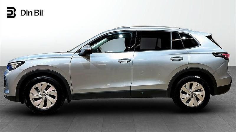 Begagnad VW Tiguan Life 150 HK (110 kW) 2024 Silver SUV