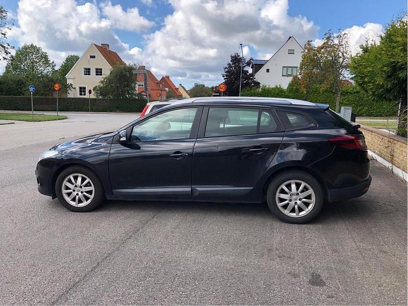 Svart Begagnad 2012 Renault Mégane GrandTour Kombi | 50 000 kr (Bra pris) - Bild 1/4