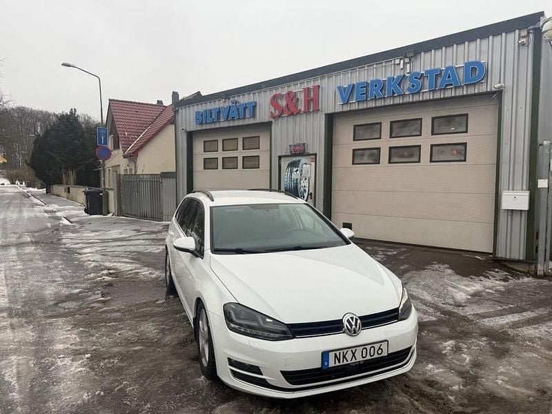 Vit Begagnad 2013 VW Golf VII GT Kombi | 105 900 kr (Bra pris) - Bild 1/4