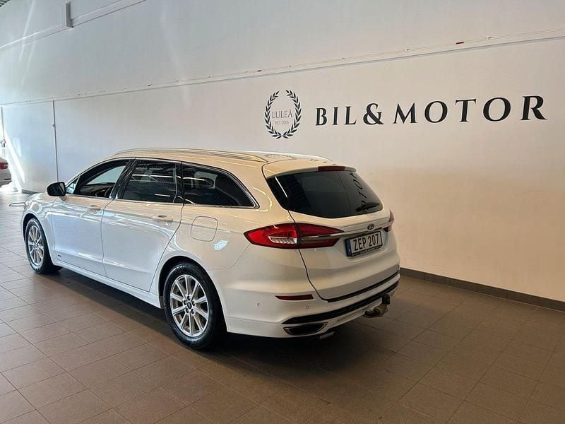 Begagnad Ford Mondeo Titanium 191 HK (140 kW) 2019 Vit Kombi