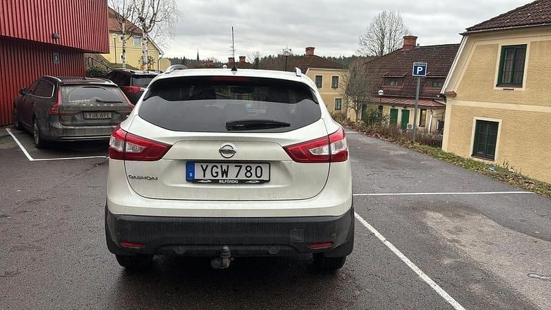 Begagnad Nissan Qashqai 115 HK (84 kW) 2016 SUV