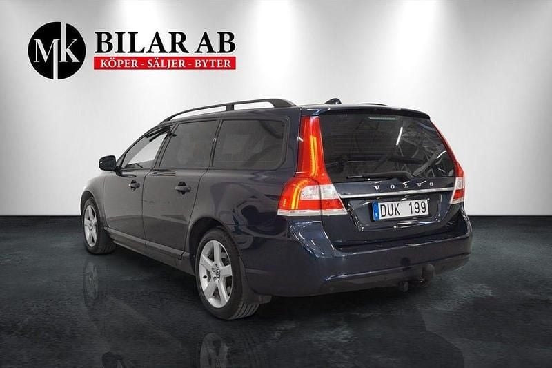 Begagnad Volvo V70 180 HK (132 kW) 2014 Blå Kombi