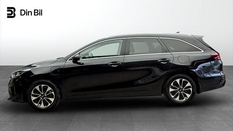 Begagnad Kia Ceed Sportswagon 105 HK (77 kW) 2021 Svart Kombi