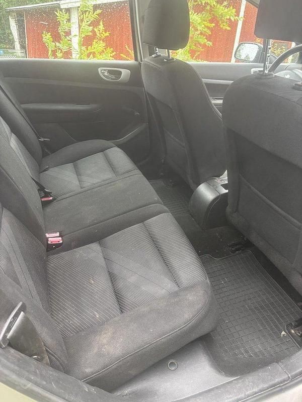 Grå Begagnad 2006 Peugeot 307 Kombi | 18 500 kr (Lite dyr) - Bild 1/4