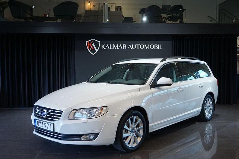 Vit Begagnad 2015 Volvo V70 Standard Kombi | 159 900 kr (Lite dyr) - Bild 1/4