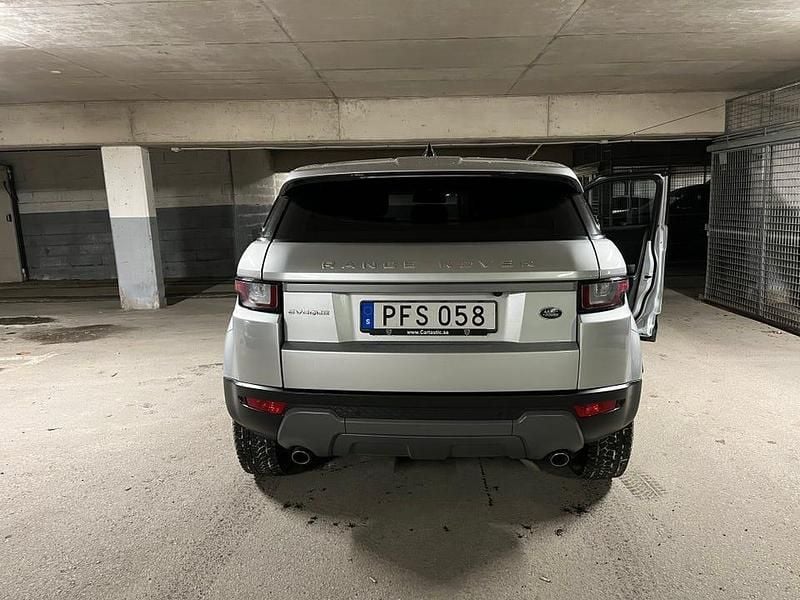 Begagnad Land Rover Range Rover evoque 150 HK (110 kW) 2017 Silvergrå