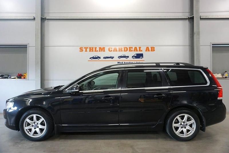 Begagnad Volvo V70 Momentum 136 HK (100 kW) 2014 Svart Kombi