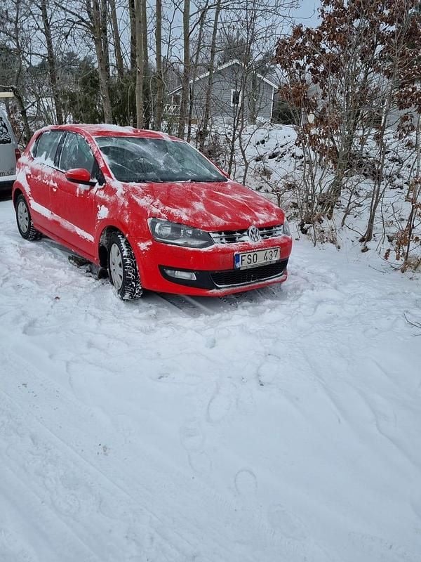 Begagnad 2010 VW Polo Halvkombi | 30 000 kr (Superpris) - Bild 1/3