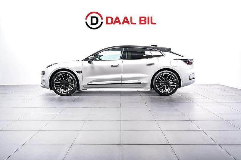 Vit Begagnad 2023 Zeekr 001 Halvkombi | 659 700 kr (Marknadspris) - Bild 1/4