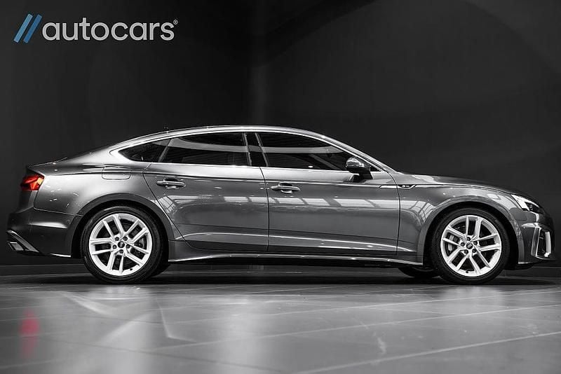 Begagnad Audi A5 Sportback S-Line 265 HK (194 kW) 2022 Grå Halvkombi