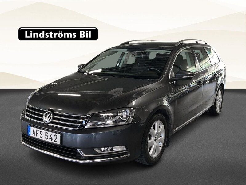 Ljusgrå (grå) Begagnad 2013 VW Passat Kombi | 99 000 kr (Marknadspris) - Bild 1/3