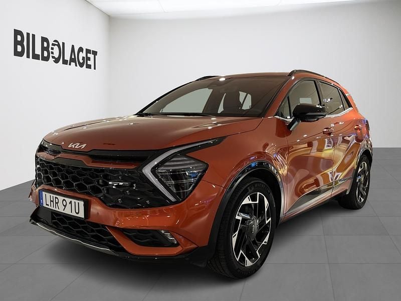 Orange Begagnad 2023 Kia Sportage GT-Line SUV | 389 800 kr (Marknadspris) - Bild 1/4