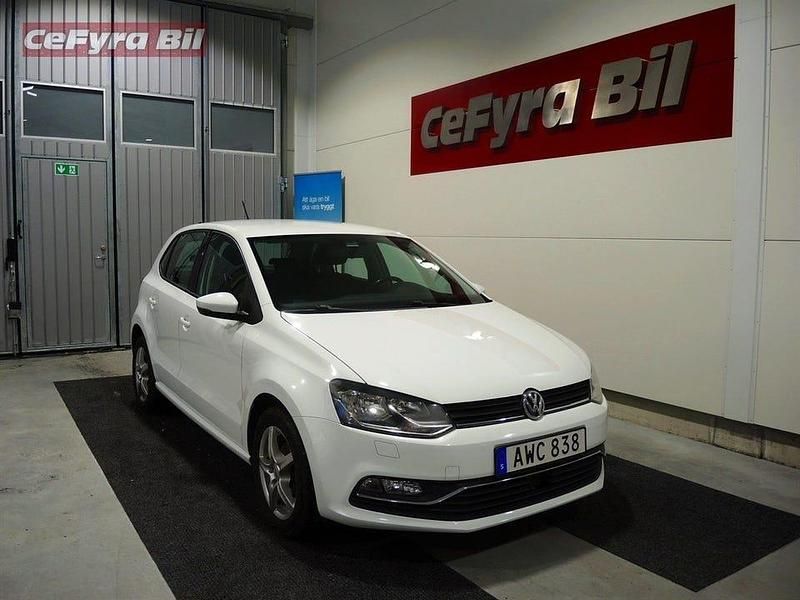 Begagnad VW Polo 90 HK (66 kW) 2016 Vit Halvkombi