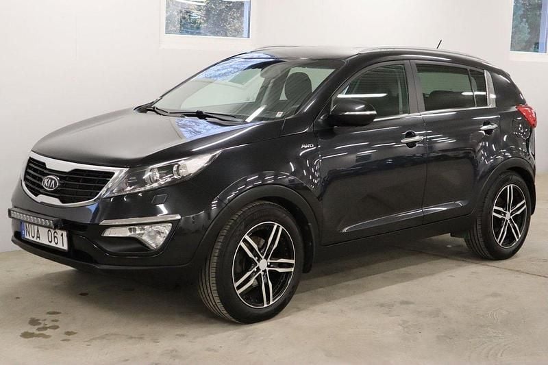 Svart Begagnad 2011 Kia Sportage Comfort SUV | 94 900 kr (Marknadspris) - Bild 1/4