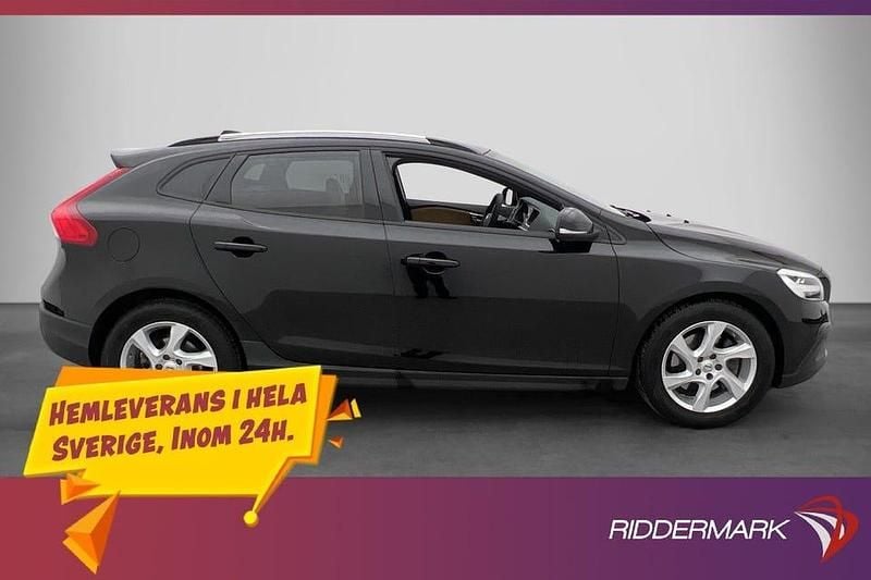 Begagnad Volvo V40 CC Plus 151 HK (111 kW) 2019 Svart Kombi