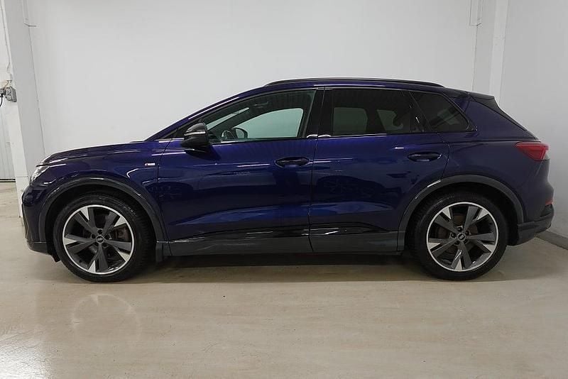 Begagnad Audi Q4 e-tron S-Line 219 kW (299 HK) 2021 Blå SUV