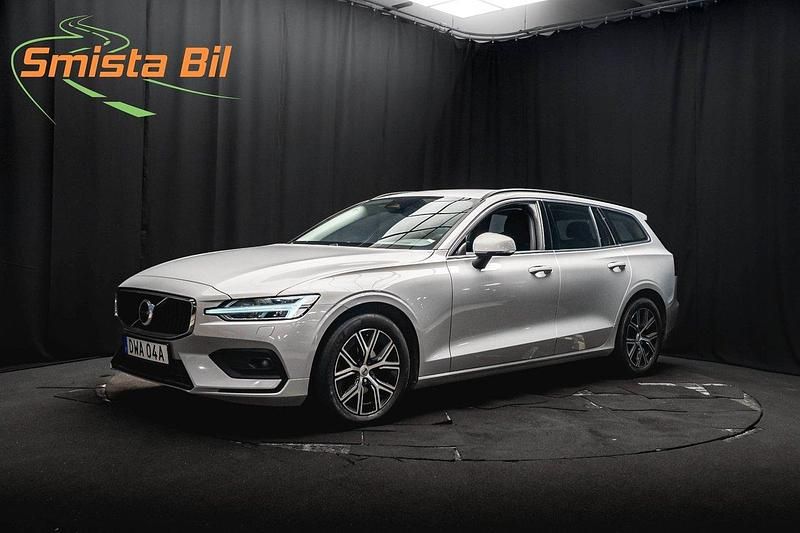 Silver Begagnad 2022 Volvo V60 Kombi | 288 900 kr (Marknadspris) - Bild 1/3
