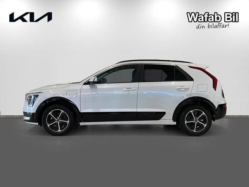 Begagnad Kia Niro Advance 105 HK (77 kW) 2023 Vit SUV