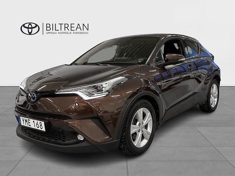 Brun Begagnad 2018 Toyota C-HR Executive SUV | 209 000 kr (Marknadspris) - Bild 1/3