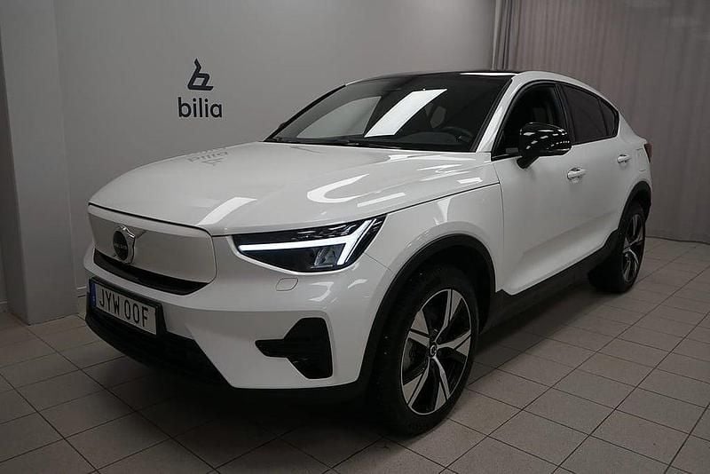 Vit Begagnad 2022 Volvo C40 Core SUV | 349 900 kr (Marknadspris) - Bild 1/3