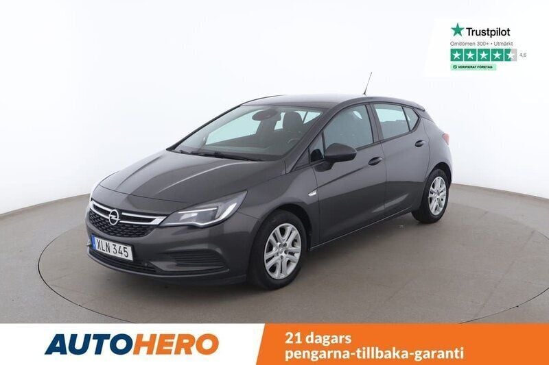 Grå Begagnad 2016 Opel Astra Halvkombi | 95 000 kr (Marknadspris) - Bild 1/4