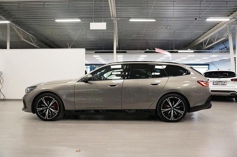 Begagnad BMW i5 Comfort Edition 442 kW (601 HK) 2024 Grå Sedan